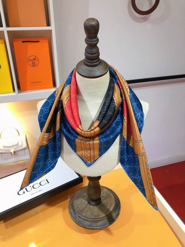 Gucci silk scarf 90X90cm  E23 (11)